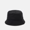 Pier One Unisex - Hat - Black 1 Pier One Unisex - Hat - Black -Pier One 01db36b5143b4c7bbcd6ff84626c594b