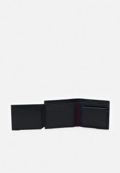 Pier One Wallet - Black 10 Pier One Wallet - Black -Pier One 02b4260c3d5247d4b71a557f112d0c65