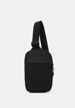 Pier One Bum Bag - Black