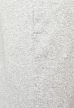 Pier One 5 Pack - Undershirt - 802 - Black_102 - Grey_001 - White 13 Pier One 5 Pack - Undershirt - 802 - Black_102 - Grey_001 - White -Pier One 0a955050f8ad409d9106d70a8870543a