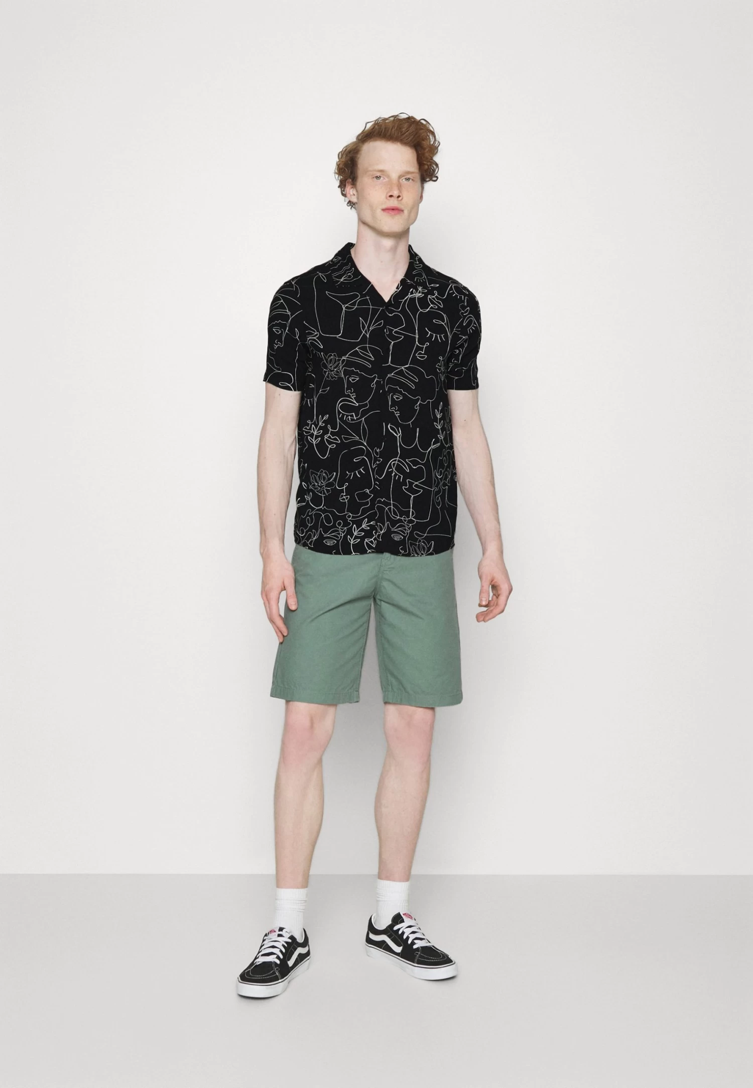 Pier One Resort Regular - Shirt - Black 4 Pier One Resort Regular - Shirt - Black - Image 2