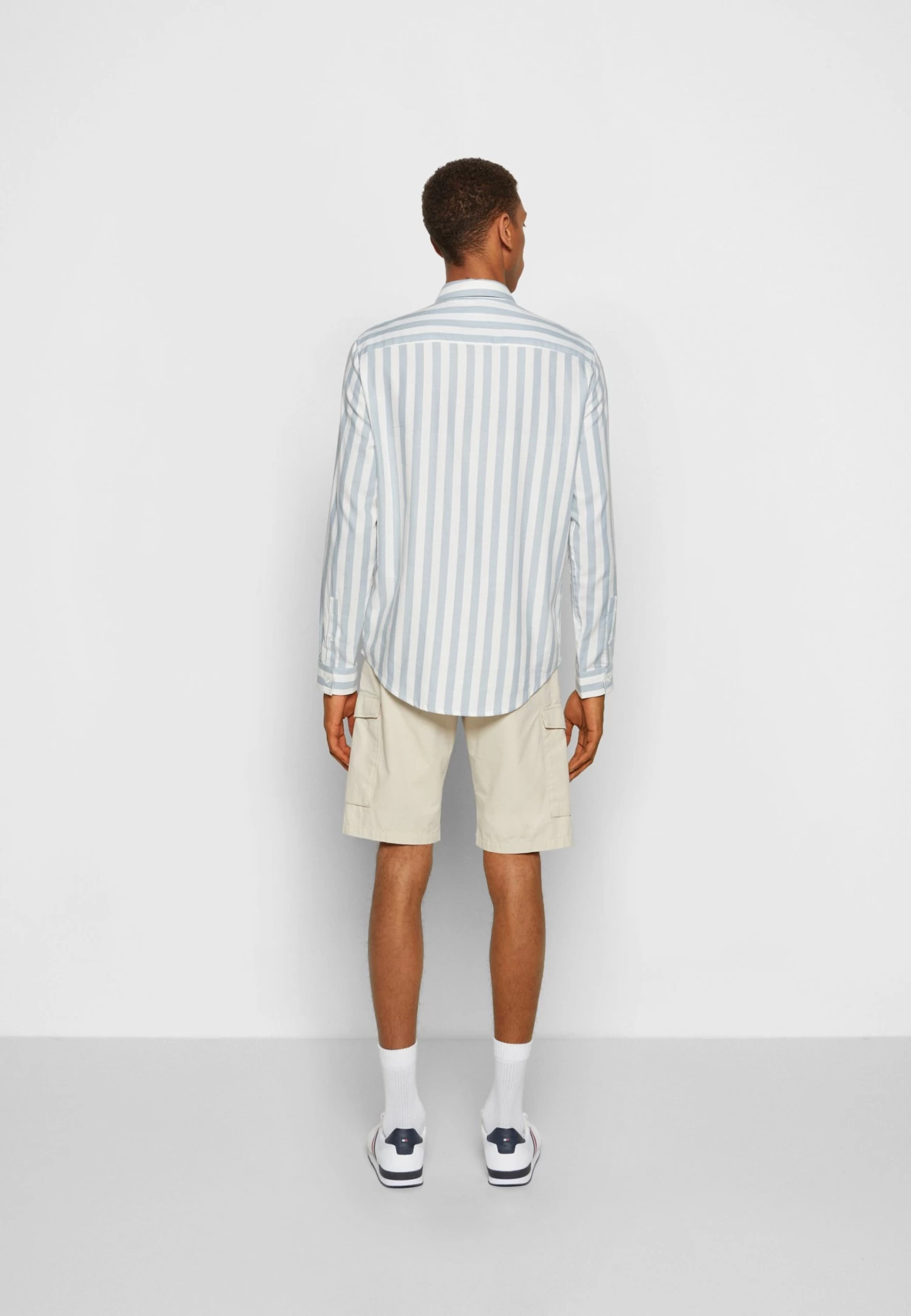 Pier One Shirt -Light Blue/White 6 Pier One Shirt -Light Blue/White - Image 4