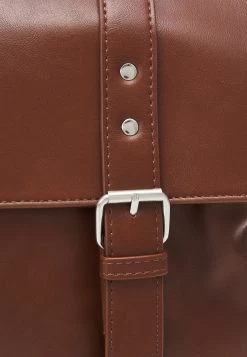 Pier One Across Body Bag - Brown 10 Pier One Across Body Bag - Brown -Pier One 13681cf0e15d4e7a880bcd49346bf5a1