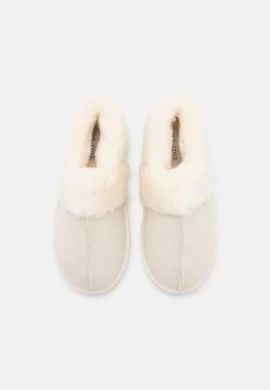 Pier One Slippers - White -Pier One 2a373f3587ba435e8e5e4cd25a8edf0e