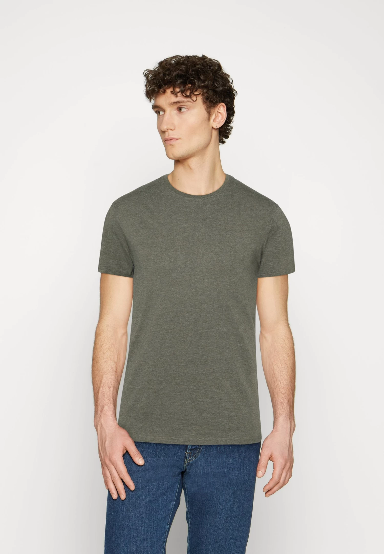 Pier One 3 Pack - Basic T-Shirt - Brown/Beige/Light Blue 7 Pier One 3 Pack - Basic T-Shirt - Brown/Beige/Light Blue - Image 5