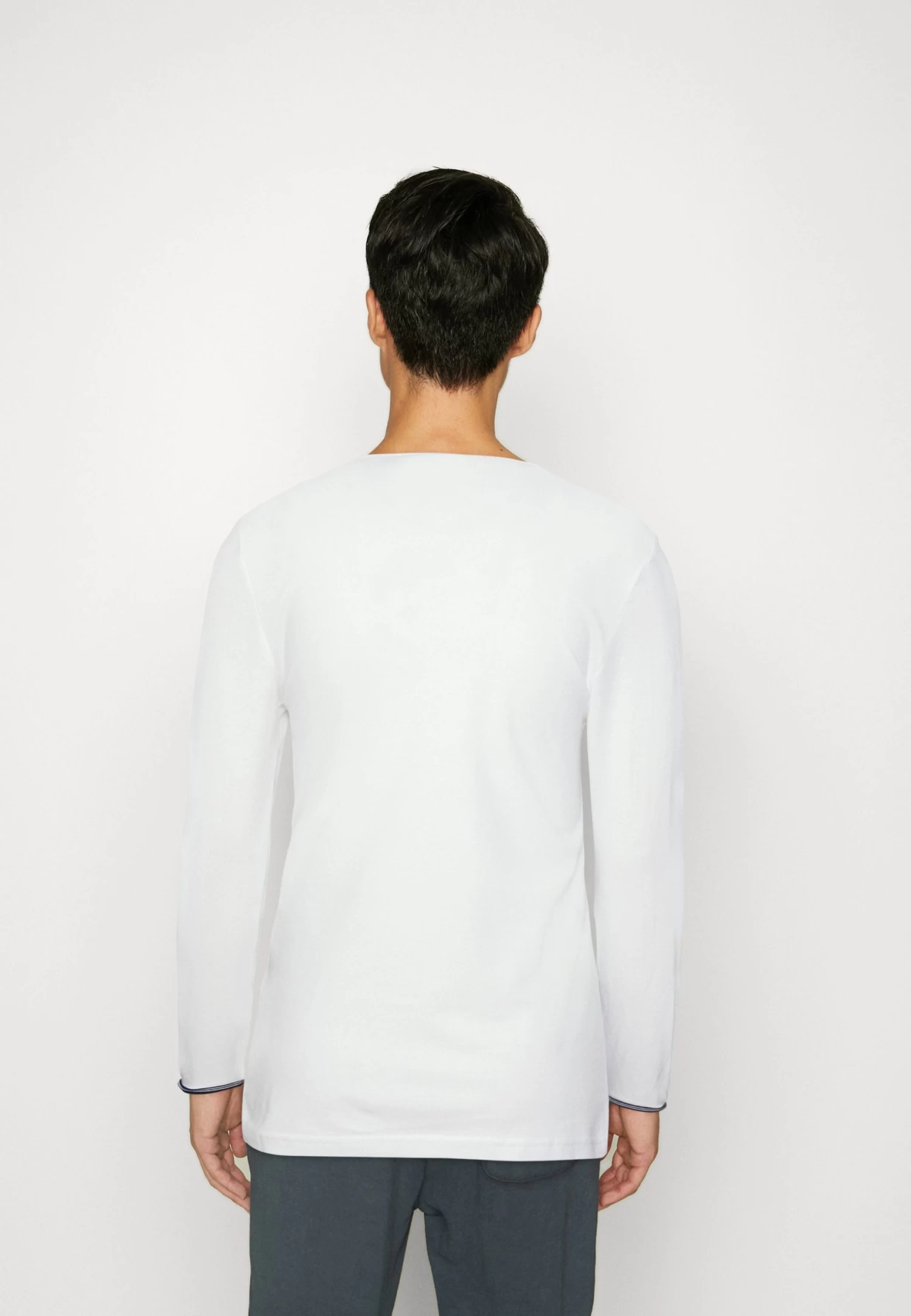 Pier One Long Sleeved Top - White 5 Pier One Long Sleeved Top - White - Image 3