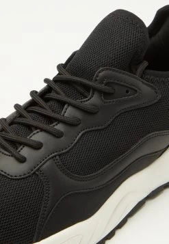 Pier One Unisex - Trainers - Black/White -Pier One 383be7e17d7b4e6fb1f7aa6c378ae4ea