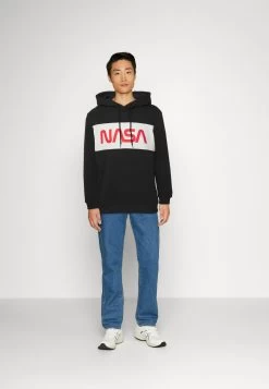 Pier One Nasa - Hoodie - Black 9 Pier One Nasa - Hoodie - Black -Pier One 3f85e703fa704e8a9c44dd13332d9dae