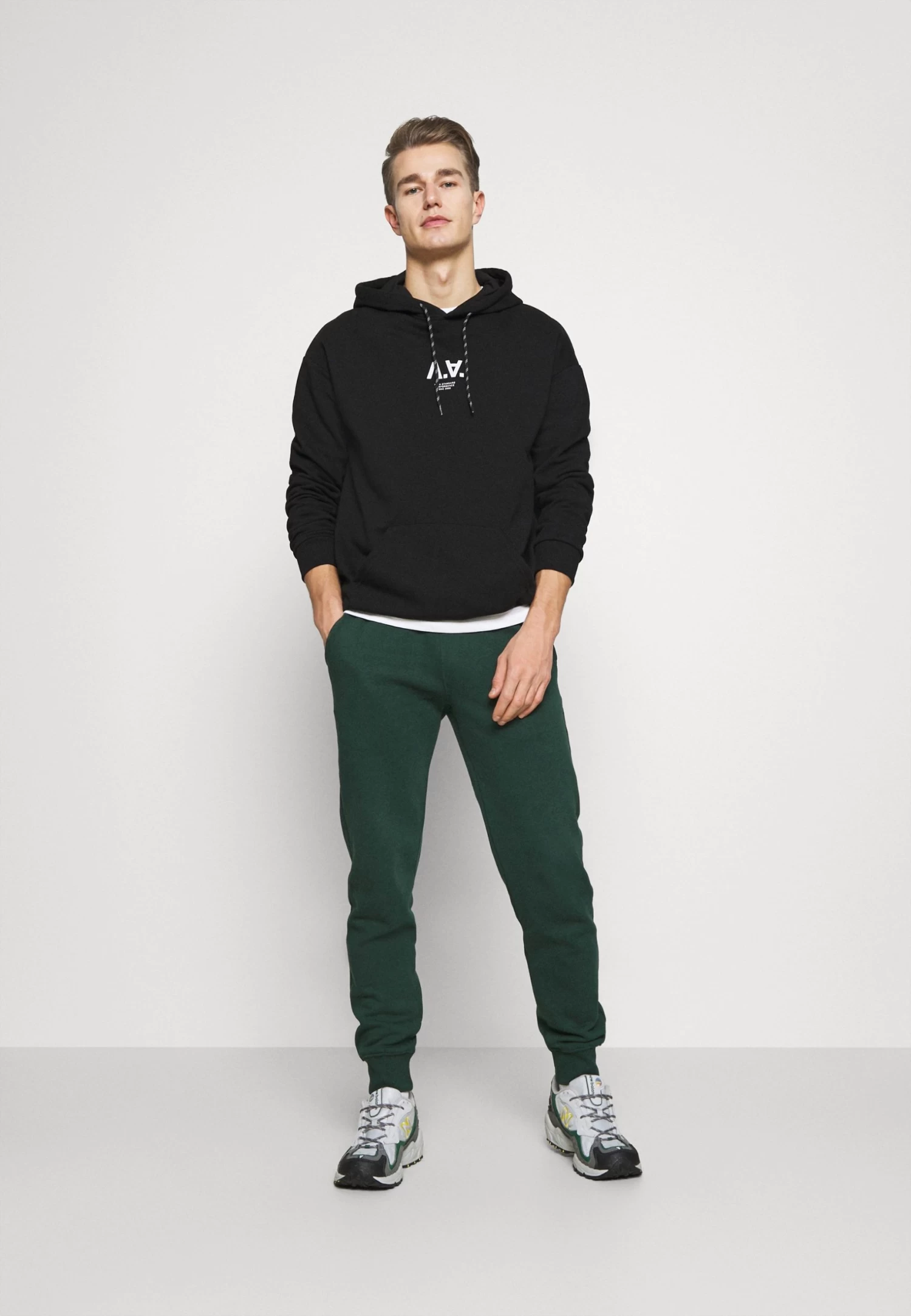 Pier One Tracksuit Bottoms - Dark Green 4 Pier One Tracksuit Bottoms - Dark Green - Image 2