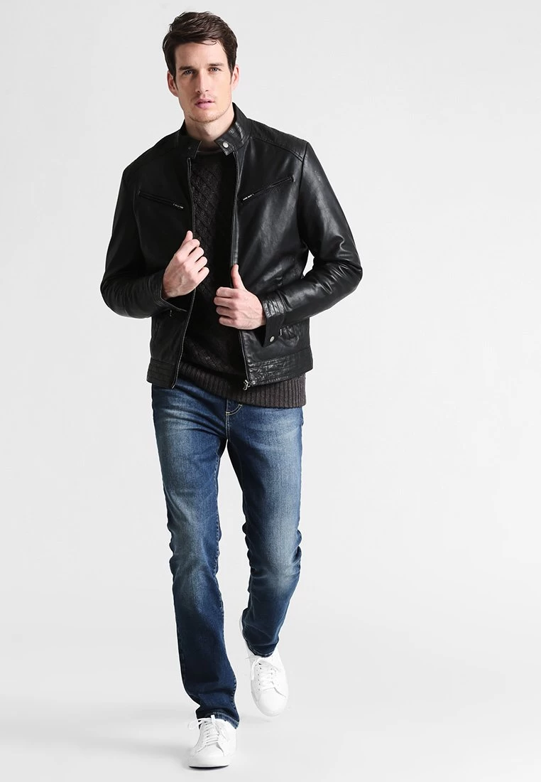 Pier One Straight Leg Jeans - Washed Dark Blue 4 Pier One Straight Leg Jeans - Washed Dark Blue - Image 2