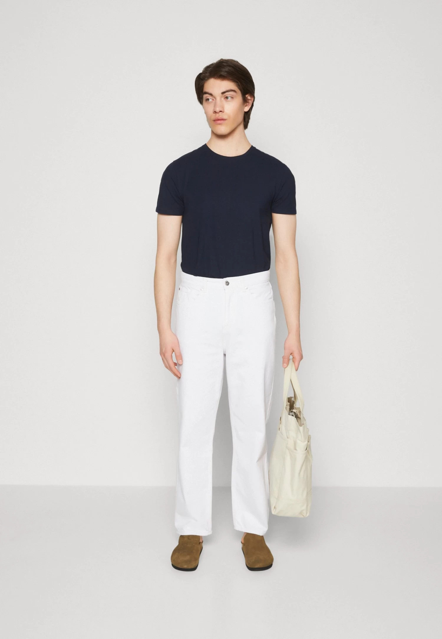 Pier One Relaxed Fit Jeans - White 4 Pier One Relaxed Fit Jeans - White - Image 2