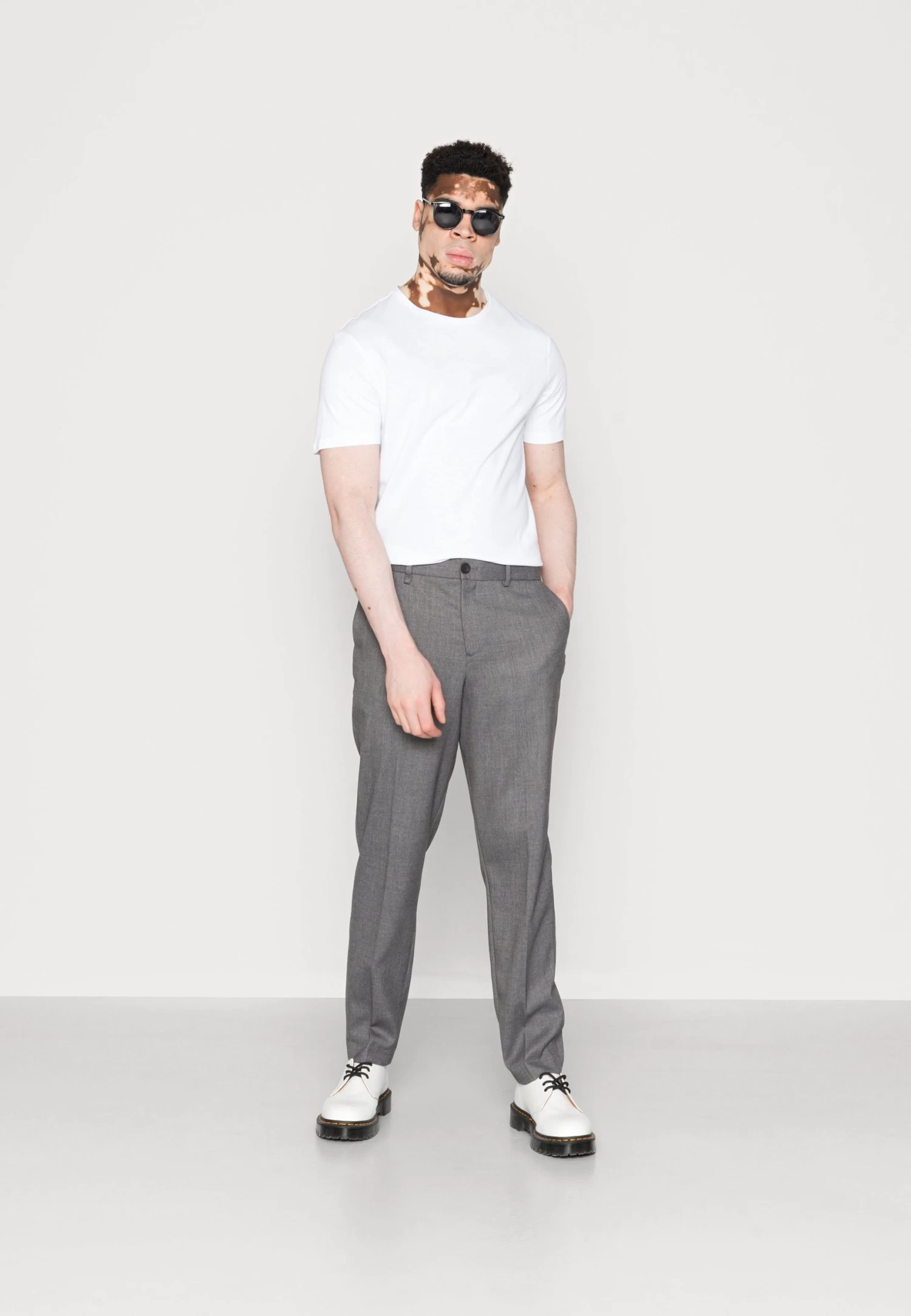 Pier One 10 Pack - Basic T-Shirt - White/Black 3 Pier One 10 Pack - Basic T-Shirt - White/Black