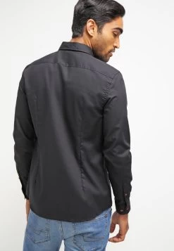 Pier One Shirt - Black/Red 10 Pier One Shirt - Black/Red -Pier One 541db60587bd47b6bcb022561be12193