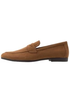 Pier One Smart Slip-Ons - Cognac