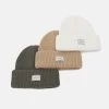 Pier One Unisex 3 Pack - Beanie - Beige/Green/White -Pier One 6ad8097c027d4ec08970da09c291110d