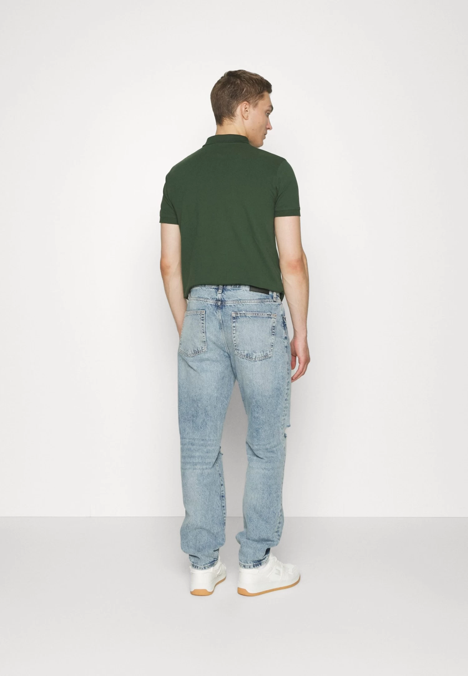 Pier One Relaxed Fit Jeans - Dark Blue Denim 6 Pier One Relaxed Fit Jeans - Dark Blue Denim - Image 4