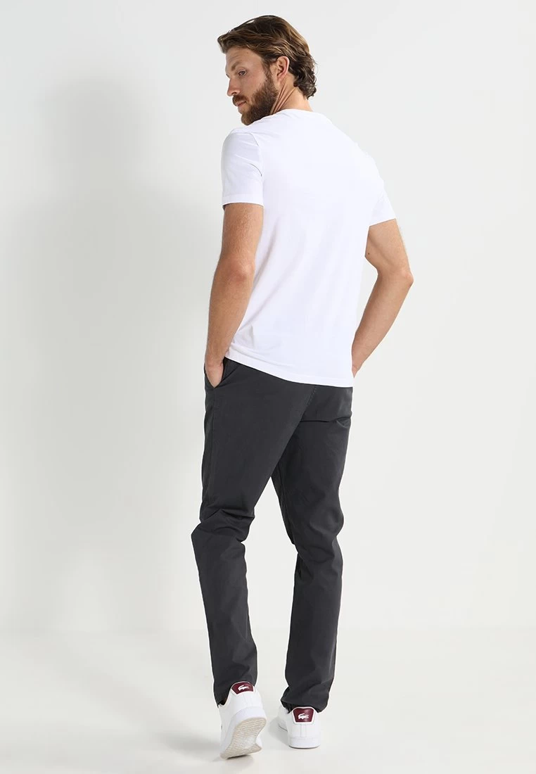 Pier One 2 Pack - Basic T-Shirt - White 6 Pier One 2 Pack - Basic T-Shirt - White - Image 4