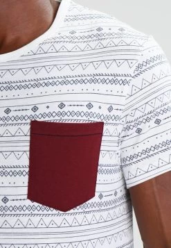 Pier One Print T-Shirt - White 10 Pier One Print T-Shirt - White -Pier One 7c7f1668c55f4b72b9d76fc2a14d4e66