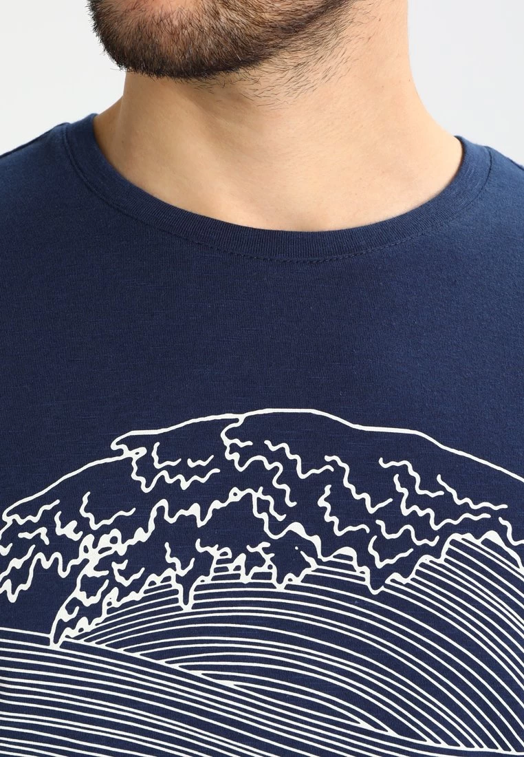 Pier One Print T-Shirt - Dark Blue/White 6 Pier One Print T-Shirt - Dark Blue/White - Image 4