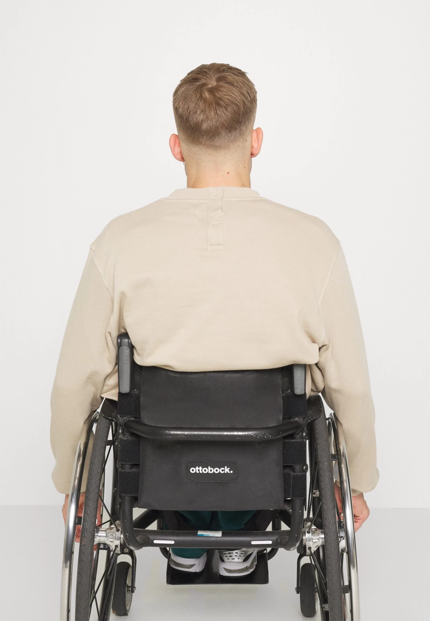 Pier One Sweatshirt - Tan 6 Pier One Sweatshirt - Tan - Image 4