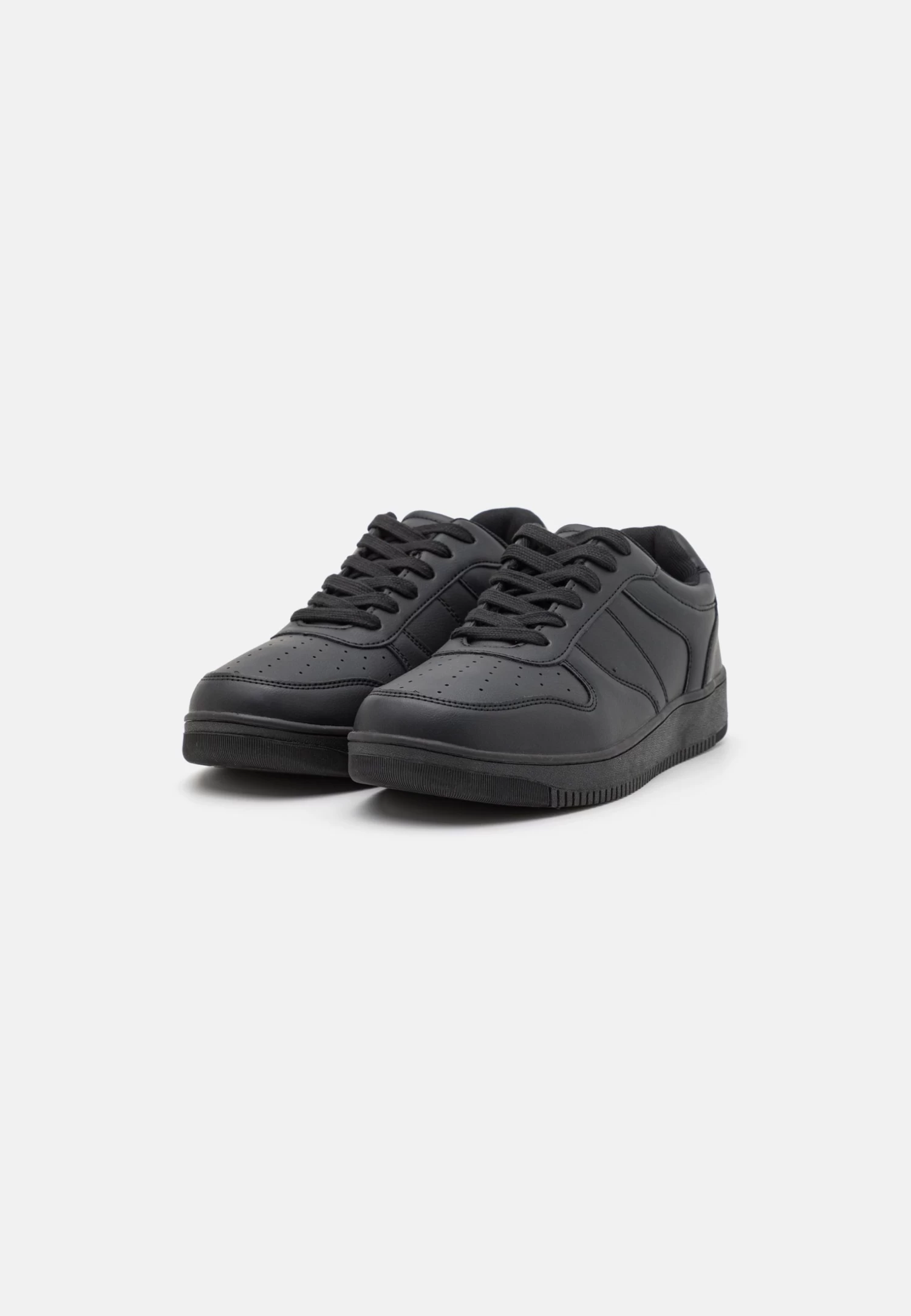Pier One Trainers - Black 4 Pier One Trainers - Black - Image 2