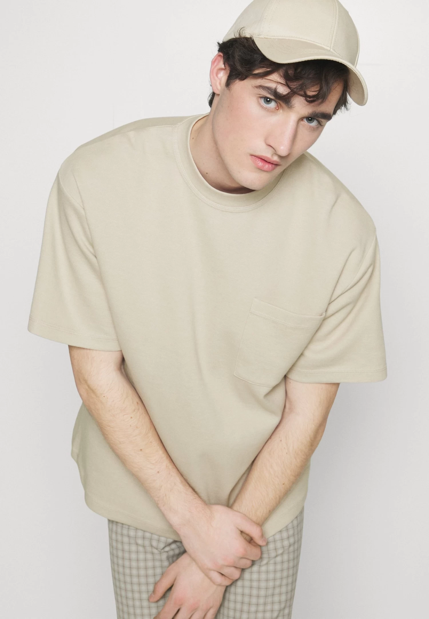 Pier One Basic T-Shirt - Beige 6 Pier One Basic T-Shirt - Beige - Image 4