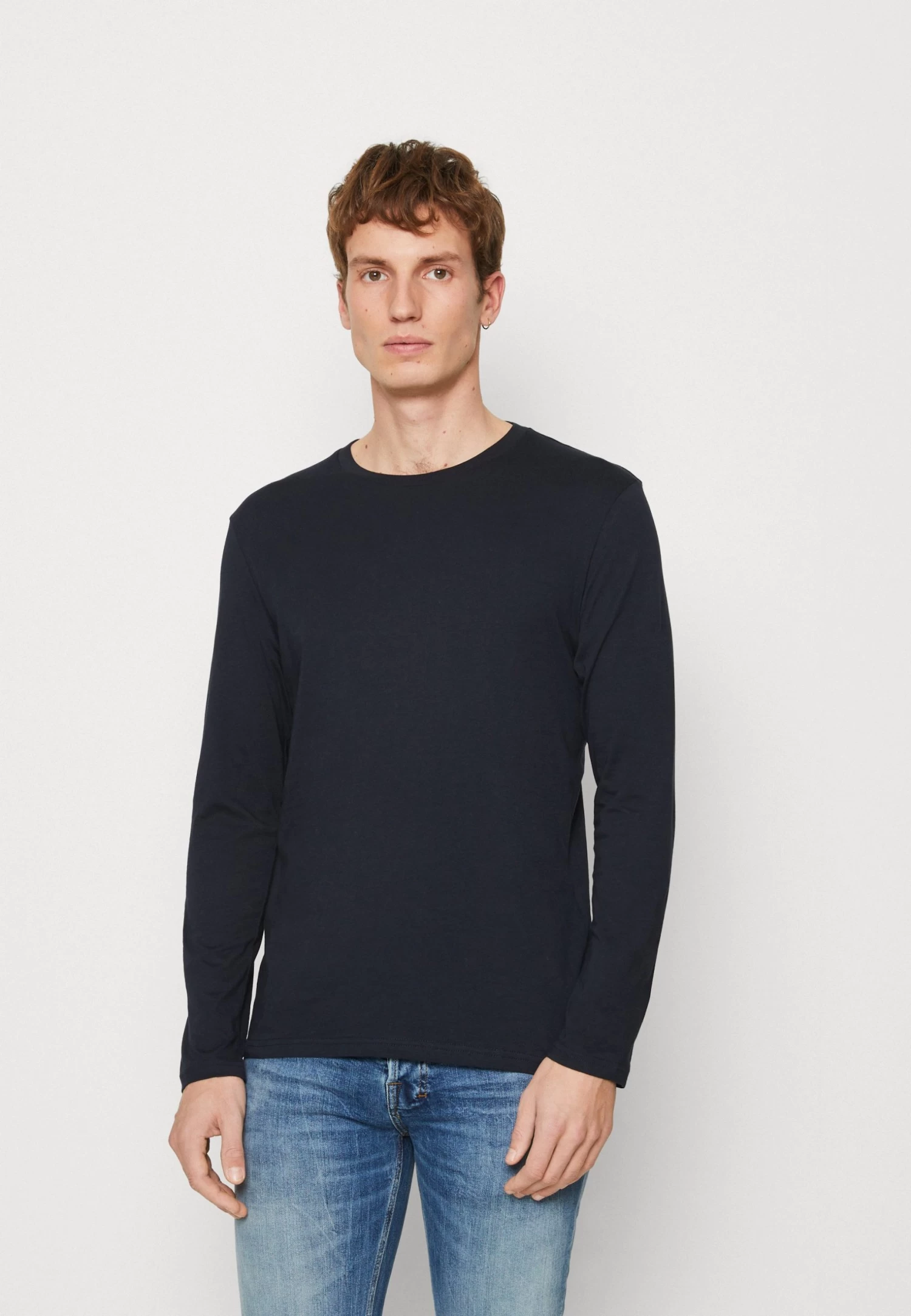 Pier One Long Sleeved Top - Red/Dark Blue/Mottled Light Grey 4 Pier One Long Sleeved Top - Red/Dark Blue/Mottled Light Grey - Image 2