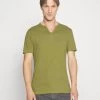 Pier One Basic T-Shirt - Green 2 Pier One Basic T-Shirt - Green -Pier One a185a5f3f9254440bc0776c8bad66ab4
