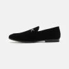 Pier One Slip-Ons - Black 2 Pier One Slip-Ons - Black -Pier One a38a434f7ad246be8de20a50340863a6