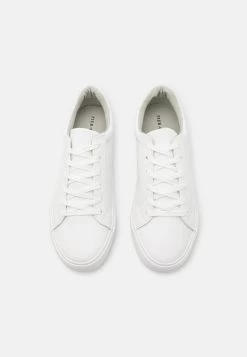 Pier One Trainers - White -Pier One a69f39e681f54ad190389a1a133e901d