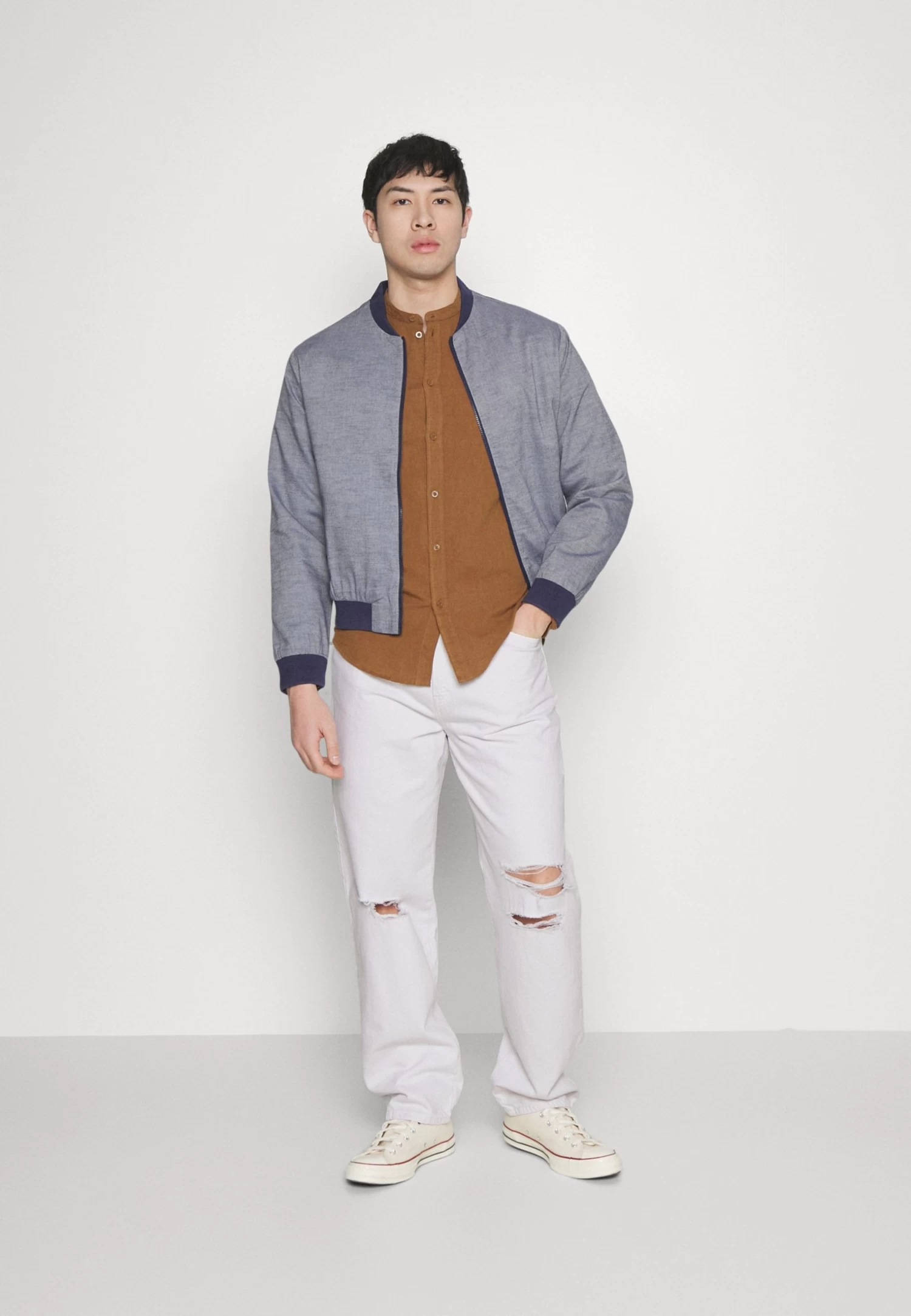 Pier One Relaxed Fit Jeans - White Denim 4 Pier One Relaxed Fit Jeans - White Denim - Image 2