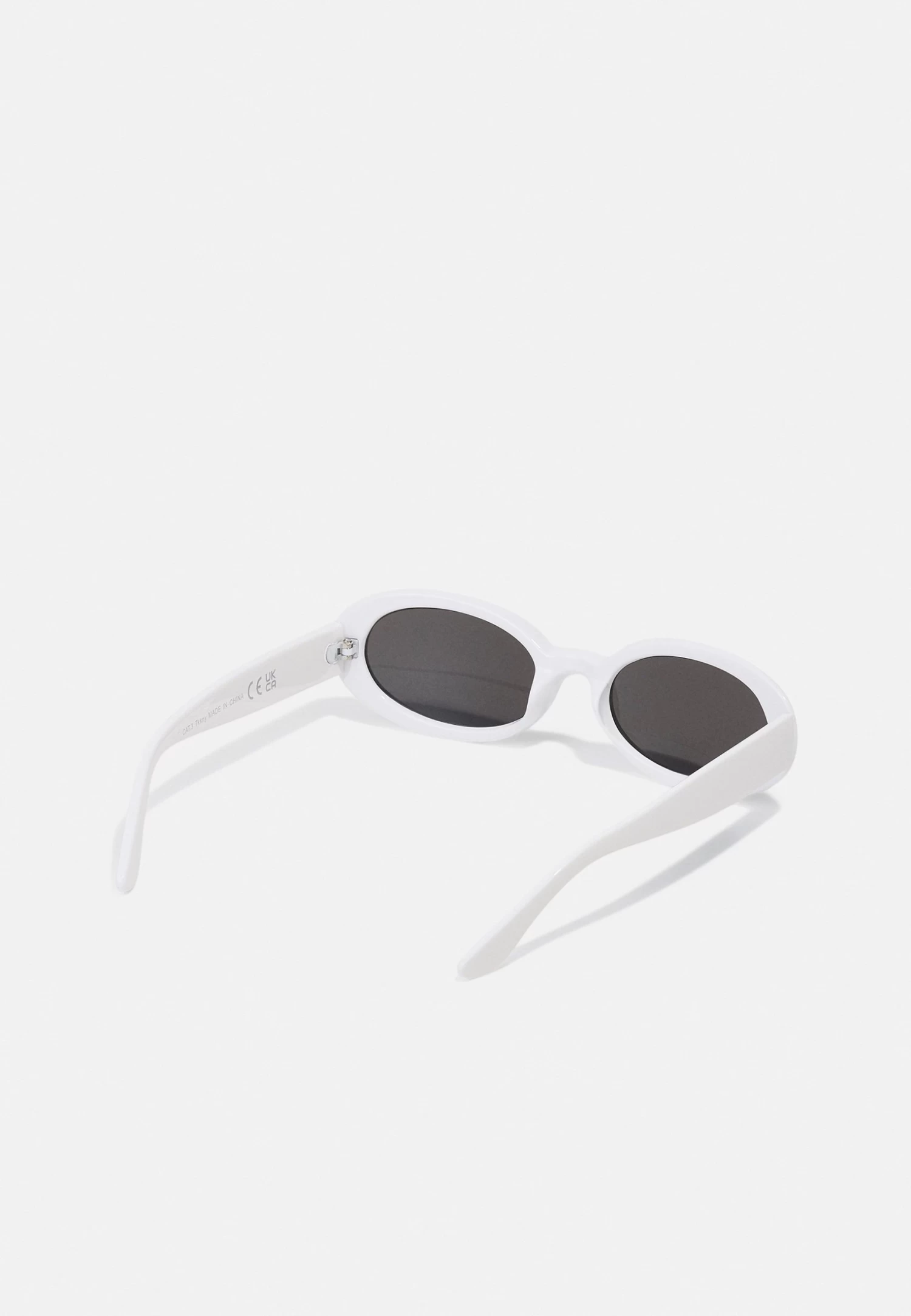 Pier One Unisex - Sunglasses - White 4 Pier One Unisex - Sunglasses - White - Image 2