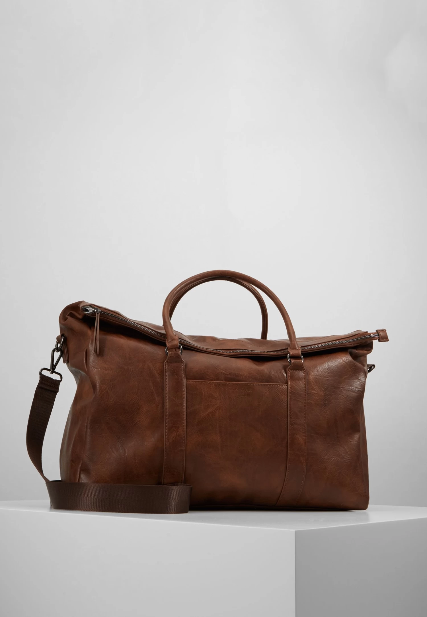 Pier One Unisex - Weekend Bag - Dark Brown 5 Pier One Unisex - Weekend Bag - Dark Brown - Image 3