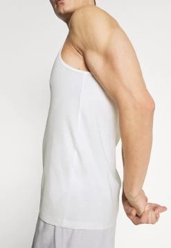 Pier One 3 Pack - Undershirt - Dark Blue/Bordeaux/Off-White 15 Pier One 3 Pack - Undershirt - Dark Blue/Bordeaux/Off-White -Pier One c107c99d278e430b8a693d0ec45ebe1a