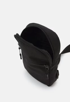 Pier One Bum Bag - Black -Pier One c75c8bdf8b8541419b96d7dba0f5d743