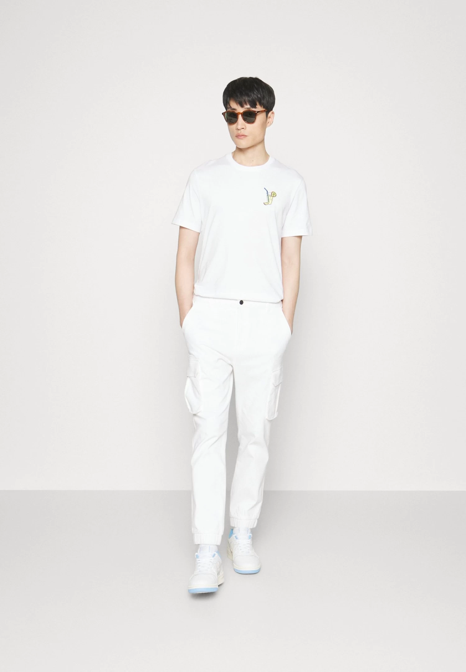 Pier One Cuffed Skinny Trouser- Cargo Trousers - White 4 Pier One Cuffed Skinny Trouser- Cargo Trousers - White - Image 2