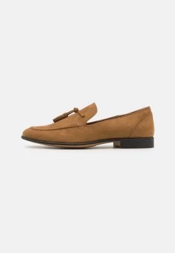 Pier One Slip-Ons - Cognac