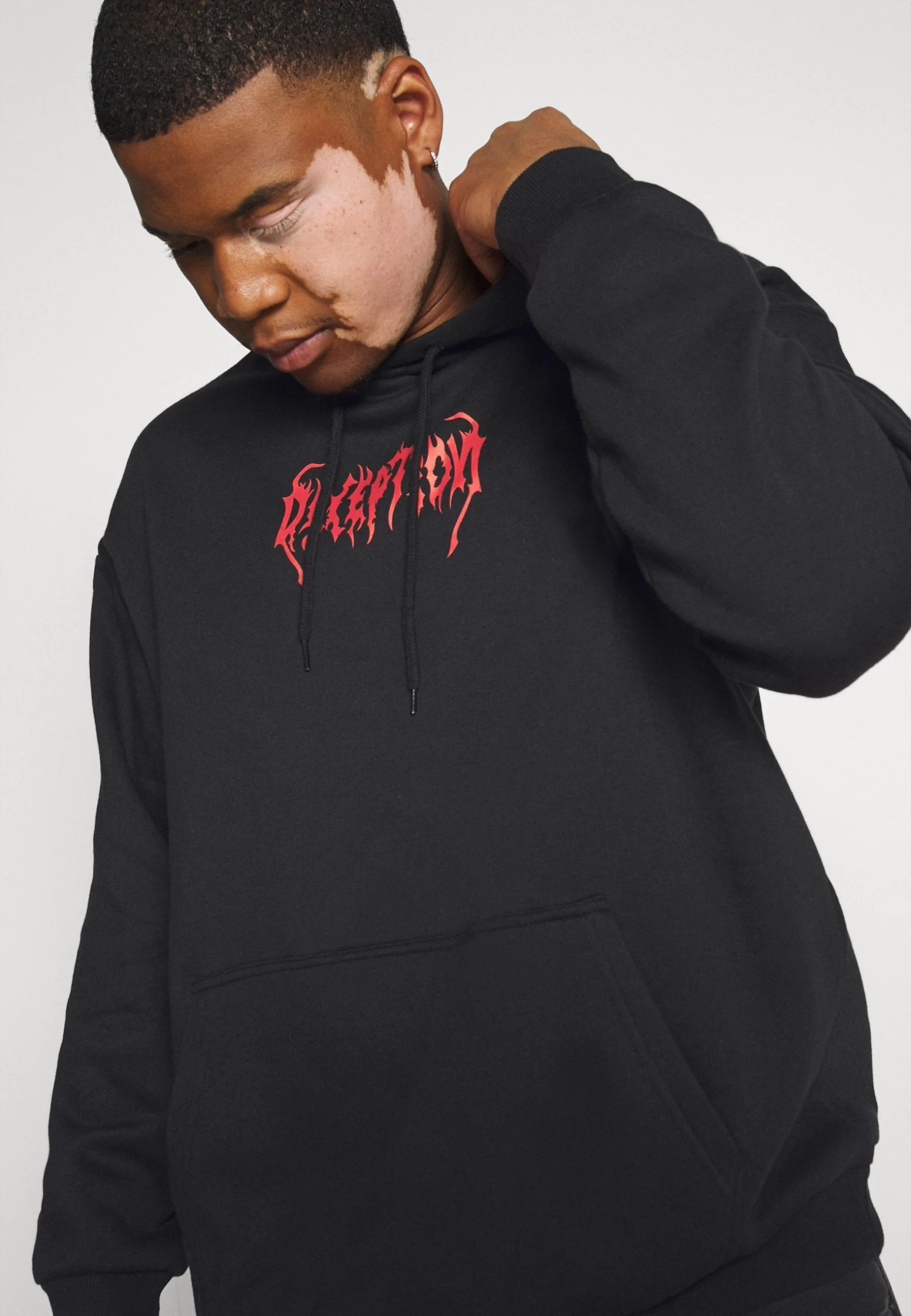 Pier One Hoodie - Black 6 Pier One Hoodie - Black - Image 4