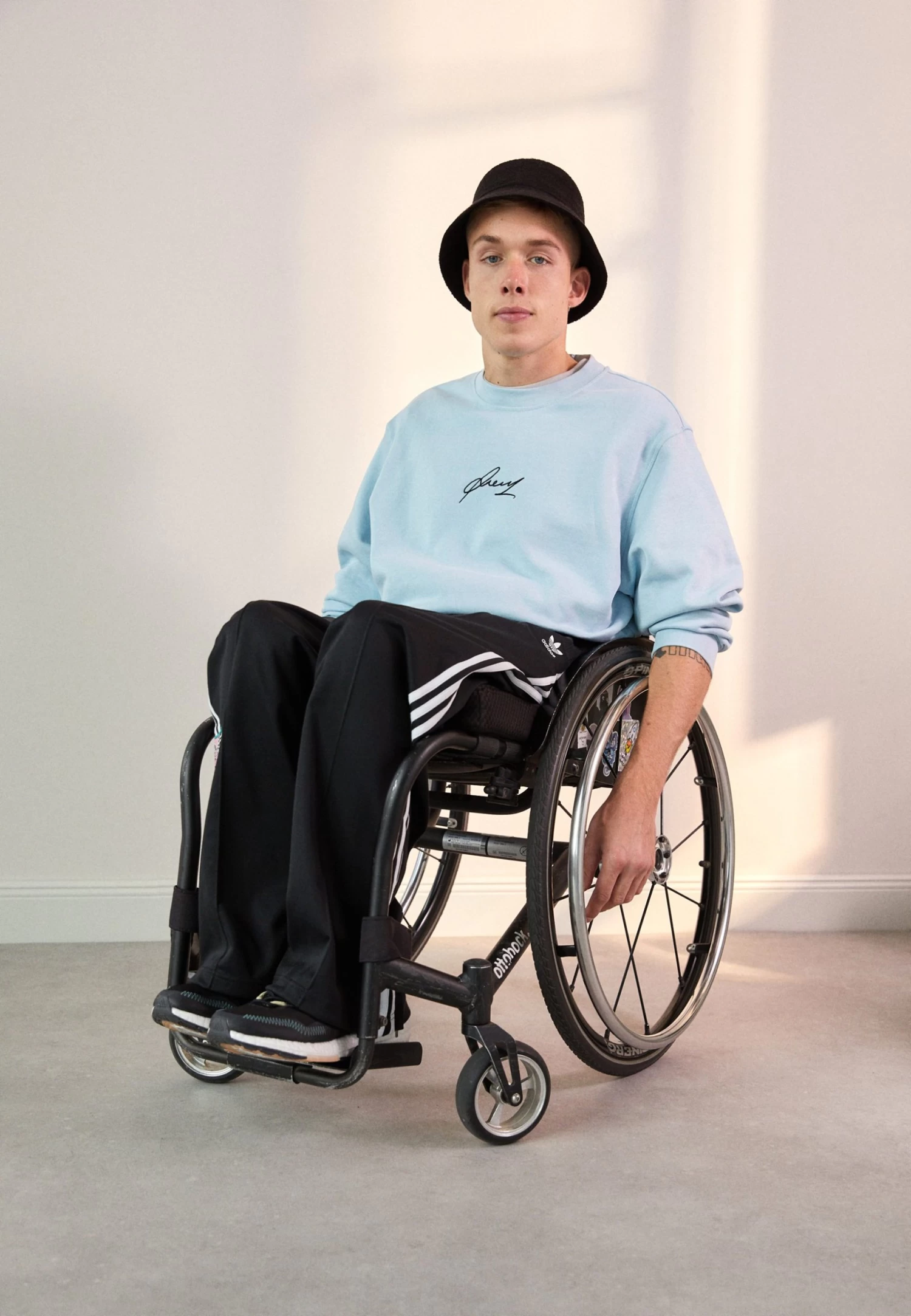 Pier One Sweatshirt - Light Blue 4 Pier One Sweatshirt - Light Blue - Image 2