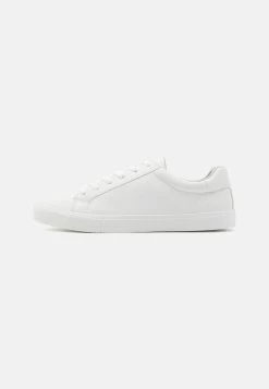 Pier One Trainers - White
