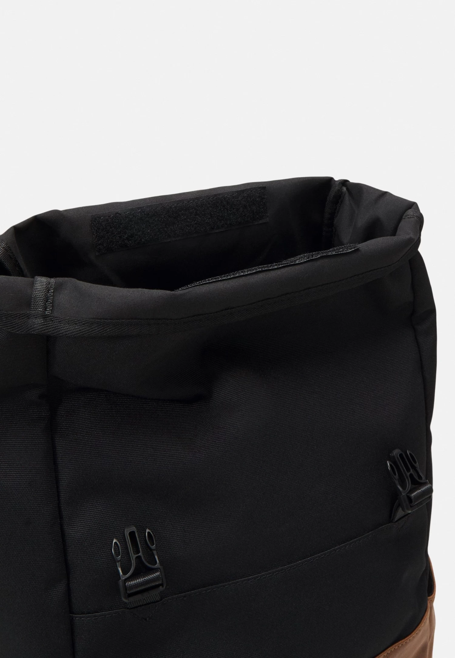 Pier One Unisex - Rucksack - Brown/Black 5 Pier One Unisex - Rucksack - Brown/Black - Image 3