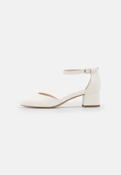 Pier One Leather - Classic Heels - White 9 Pier One Leather - Classic Heels - White -Pier One d6e06dc1e13a45d39ae629746e952e38