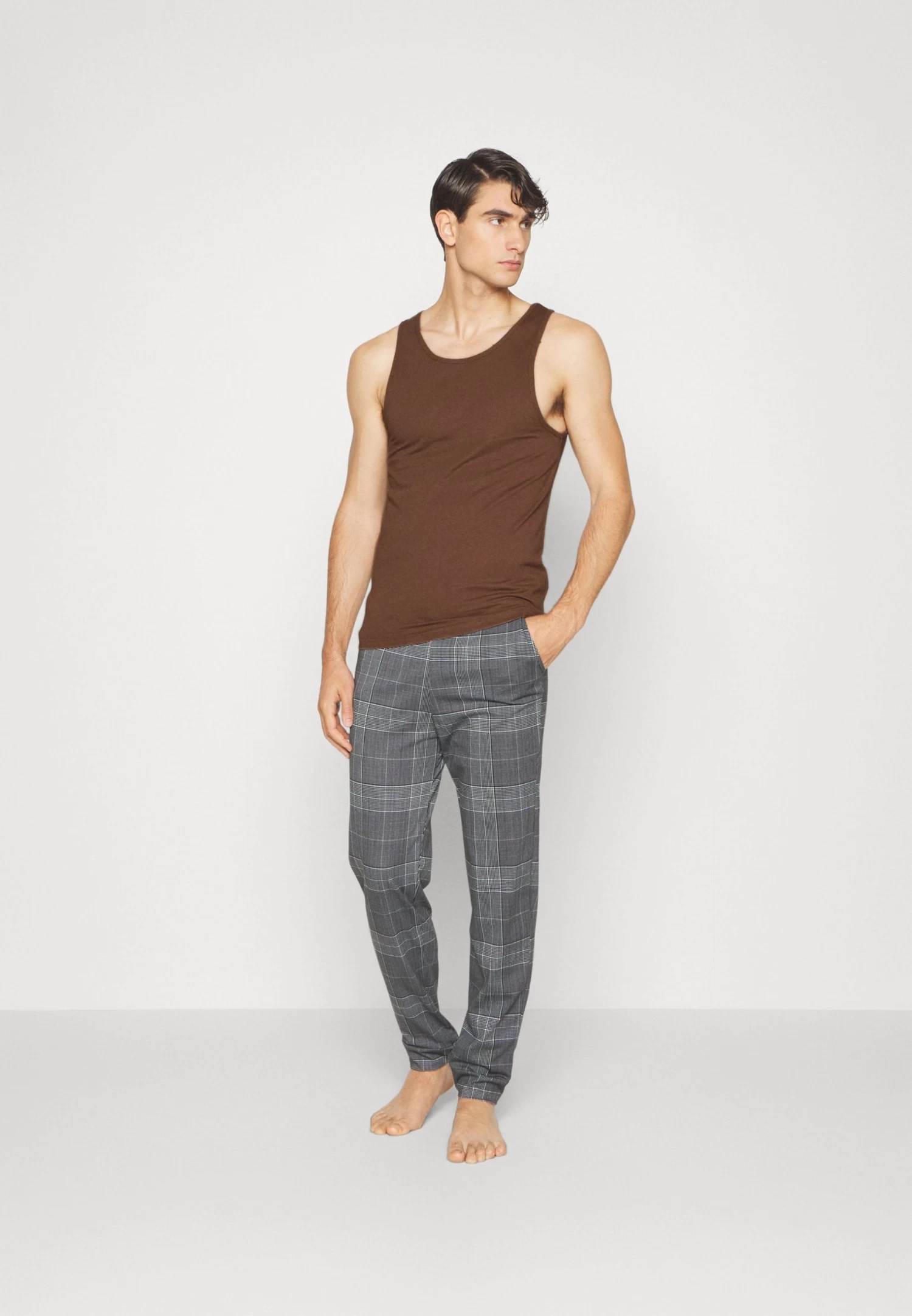 Pier One 3Pck Skin Tone Rib Vest- Undershirt - Brown 4 Pier One 3Pck Skin Tone Rib Vest- Undershirt - Brown - Image 2