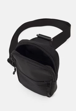 Pier One Unisex - Bum Bag - Black 8 Pier One Unisex - Bum Bag - Black -Pier One e27c0dce9e0641918da47184fb19d2ee