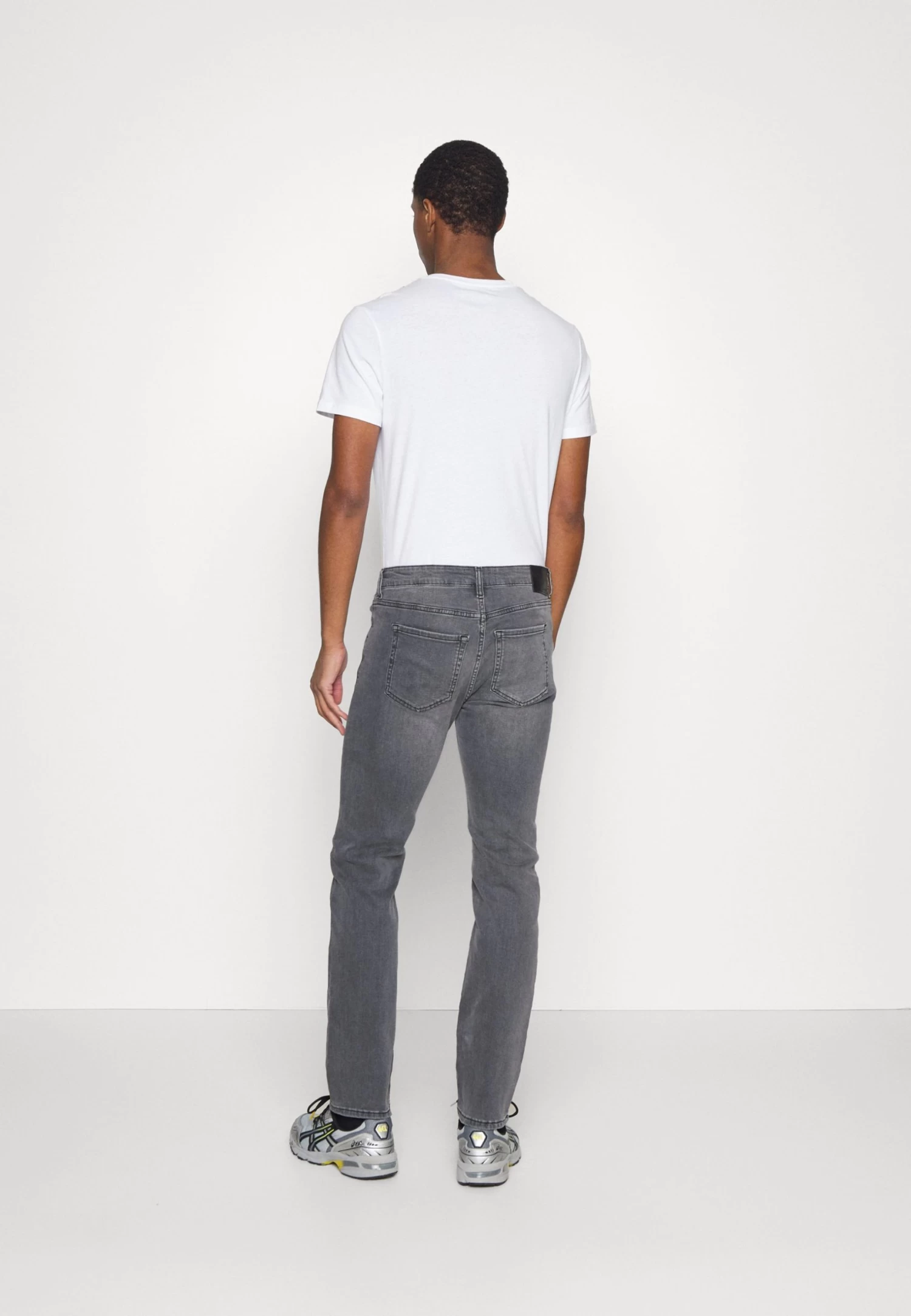 Pier One Straight Leg Jeans - Grey 5 Pier One Straight Leg Jeans - Grey - Image 3