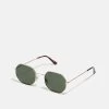 Pier One Unisex - Sunglasses - Green 2 Pier One Unisex - Sunglasses - Green -Pier One e49a9ea045c143b680e8593f3faf198b