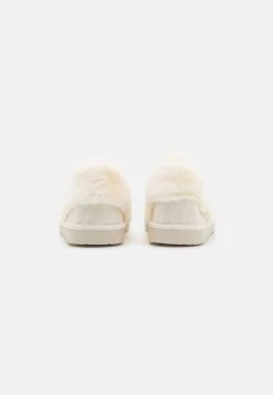 Pier One Slippers - White -Pier One e95c473c042849e39cad888ba96babb2