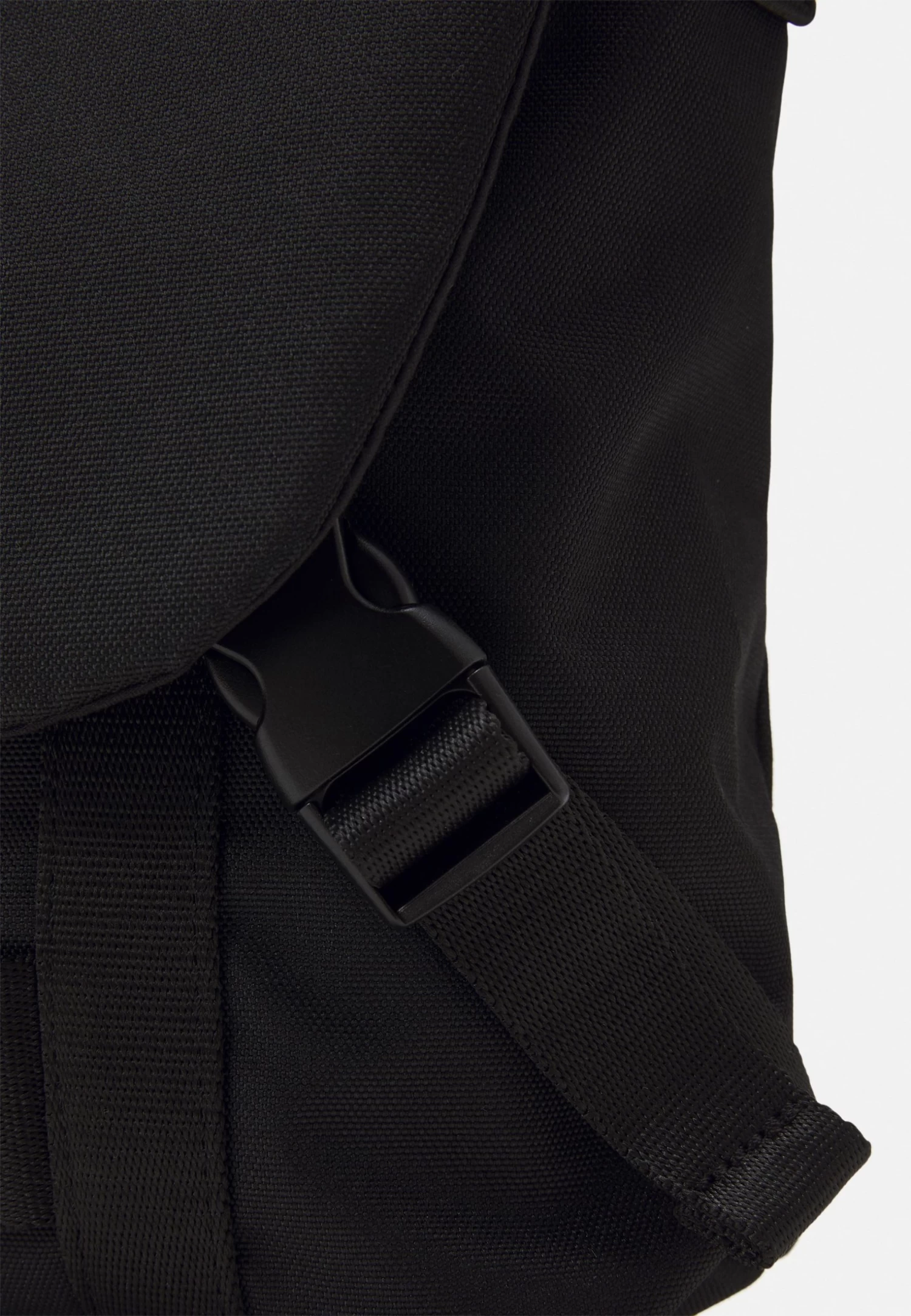 Pier One Across Body Bag - Black 7 Pier One Across Body Bag - Black - Image 5