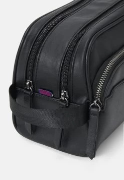 Pier One Wash Bag - Black 9 Pier One Wash Bag - Black -Pier One f533c08f73014507a19f0f1471b18552