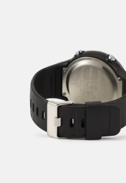 Pier One Digital Watch - Black -Pier One fa81349fefca4c488a22648a2a9faa3f